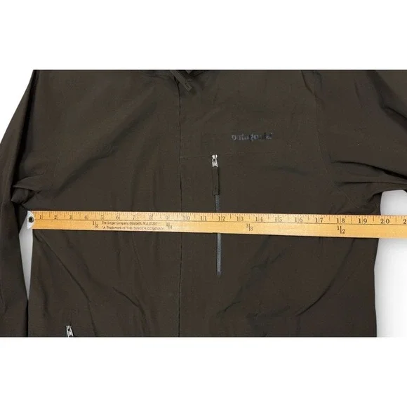Patagonia GORE TEX Rain Jacket Mens XS Brown Full Zip Hiking Outdoor Waterproof
